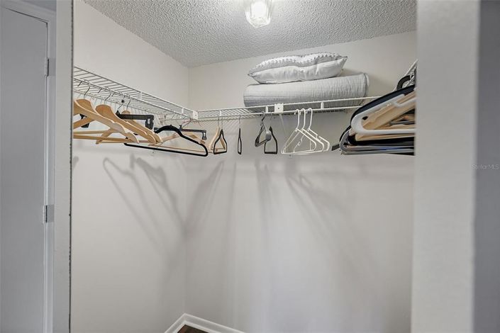 Image No.17-2 Bed Property for sale