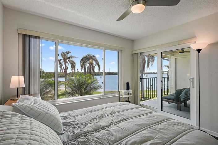 Image No.22-2 Bed Property for sale