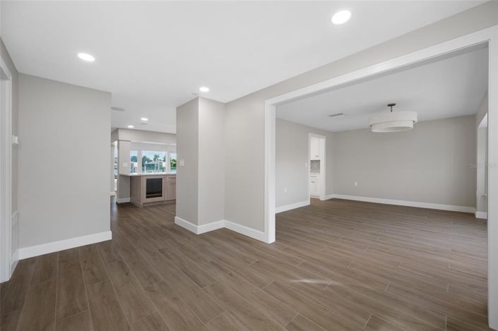 Image No.12-4 Bed Property for sale