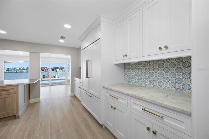 Image No.21-4 Bed Property for sale