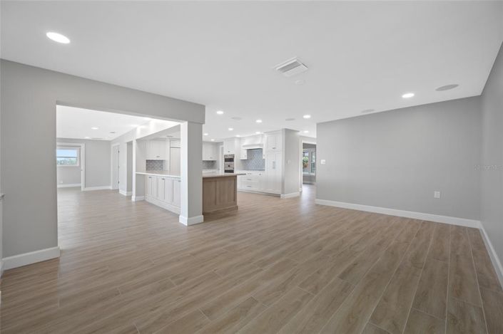 Image No.24-4 Bed Property for sale