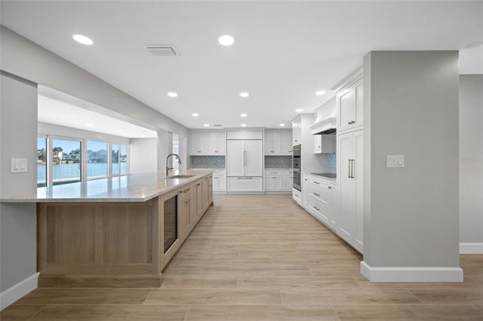 Image No.26-4 Bed Property for sale