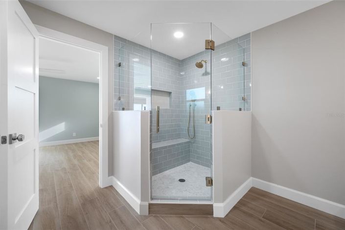 Image No.38-4 Bed Property for sale