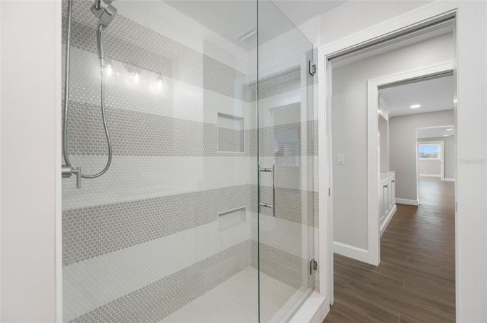 Image No.50-4 Bed Property for sale