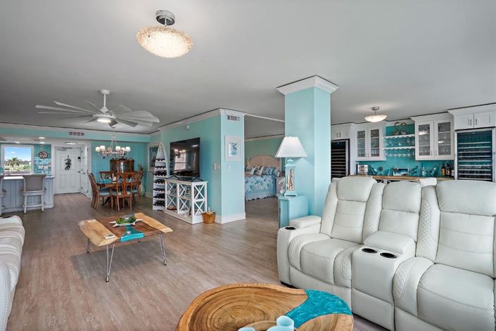 Image No.12-2 Bed Property for sale