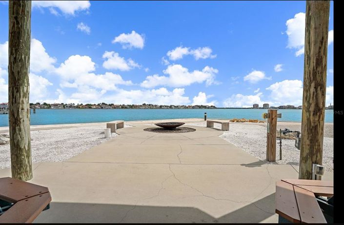 Image No.27-2 Bed Property for sale