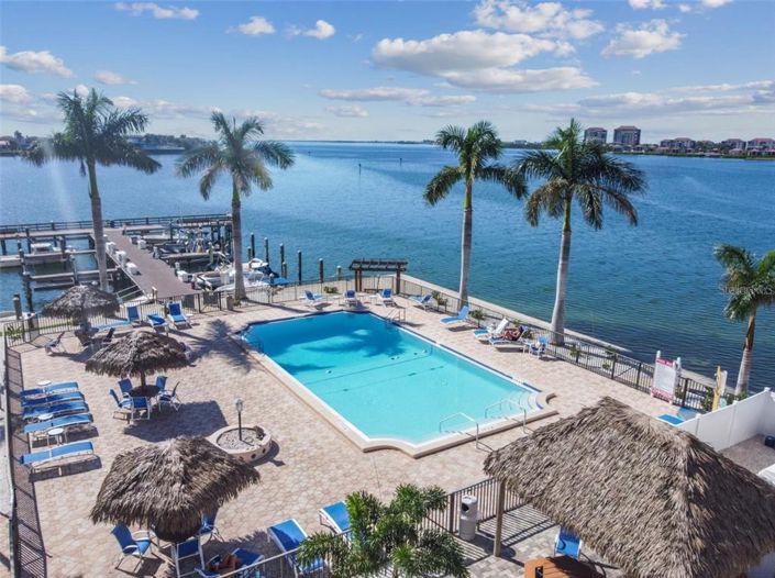 Image No.51-2 Bed Property for sale