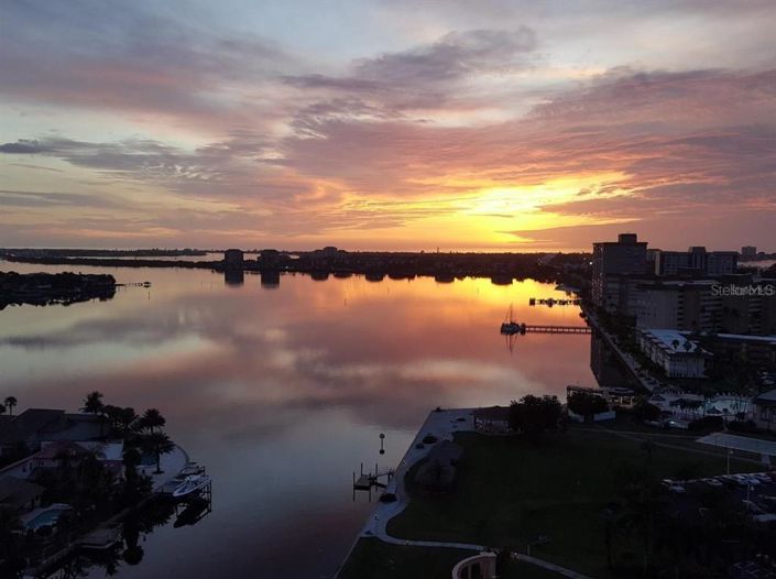 Image No.60-2 Bed Property for sale