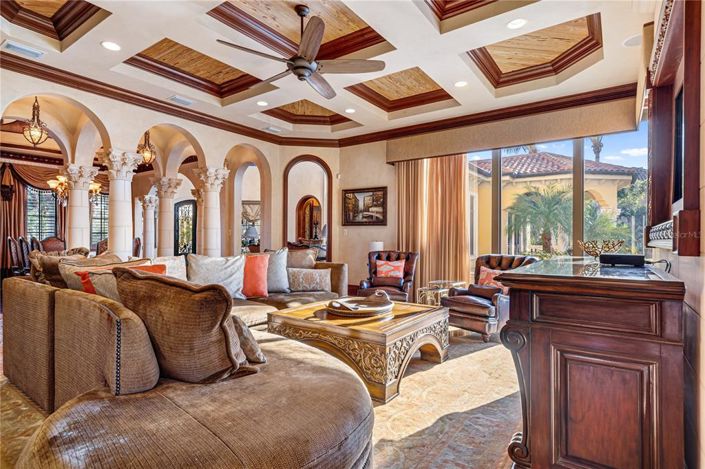 Image No.23-5 Bed Property for sale