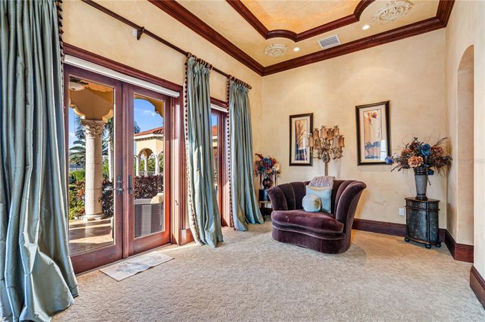 Image No.34-5 Bed Property for sale