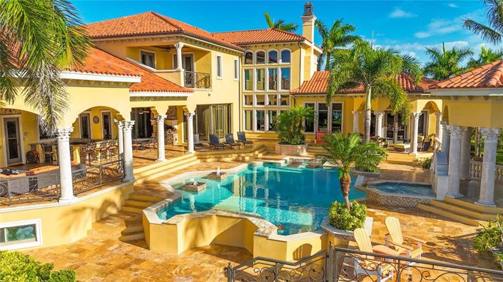 Image No.4-5 Bed Property for sale