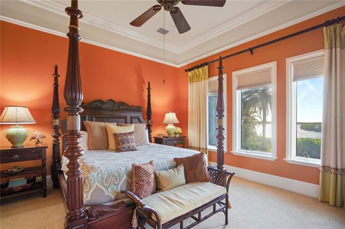 Image No.41-5 Bed Property for sale