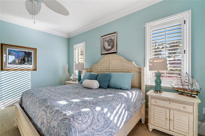 Image No.55-5 Bed Property for sale