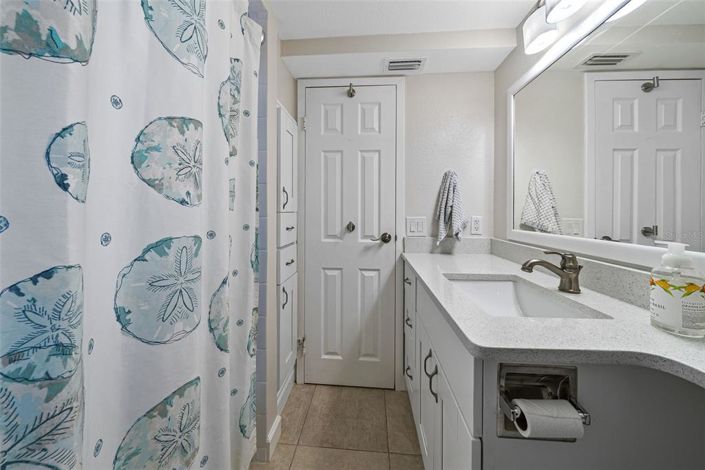 Image No.22-2 Bed Property for sale