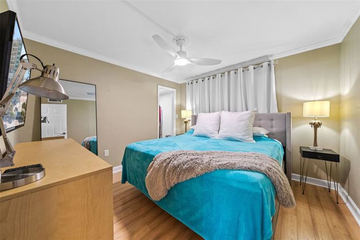 Image No.26-2 Bed Property for sale