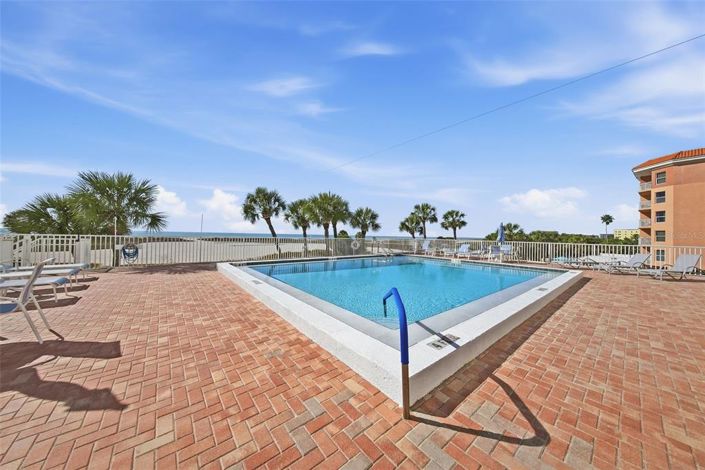 Image No.28-2 Bed Property for sale