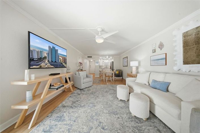 Image No.8-2 Bed Property for sale