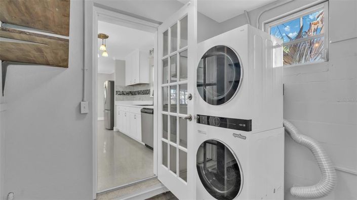 Image No.10-3 Bed Property for sale