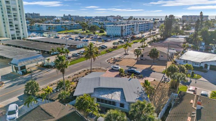 Image No.27-3 Bed Property for sale