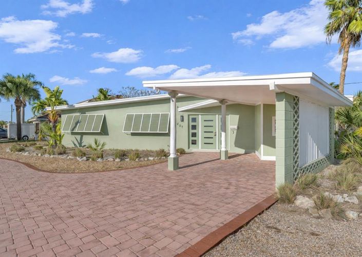 Image No.4-3 Bed Property for sale