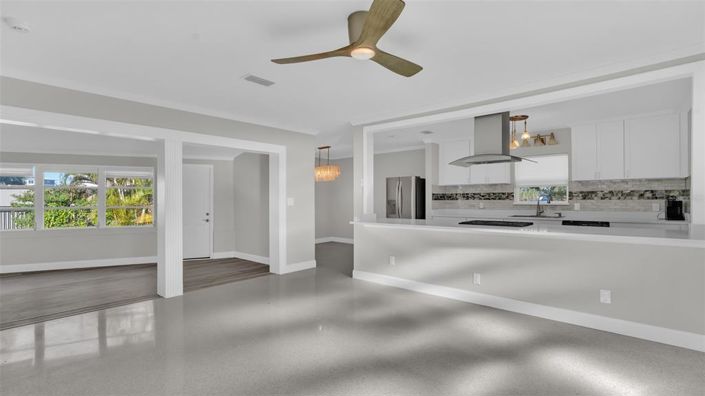 Image No.5-3 Bed Property for sale