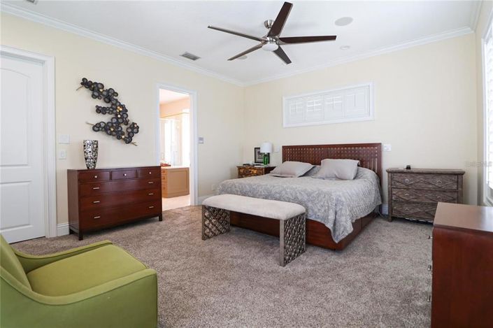 Image No.17-4 Bed Property for sale