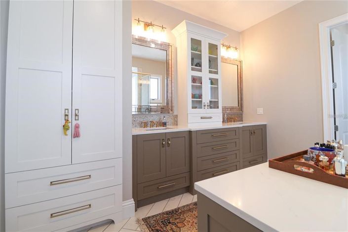 Image No.19-4 Bed Property for sale