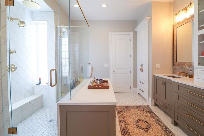 Image No.21-4 Bed Property for sale