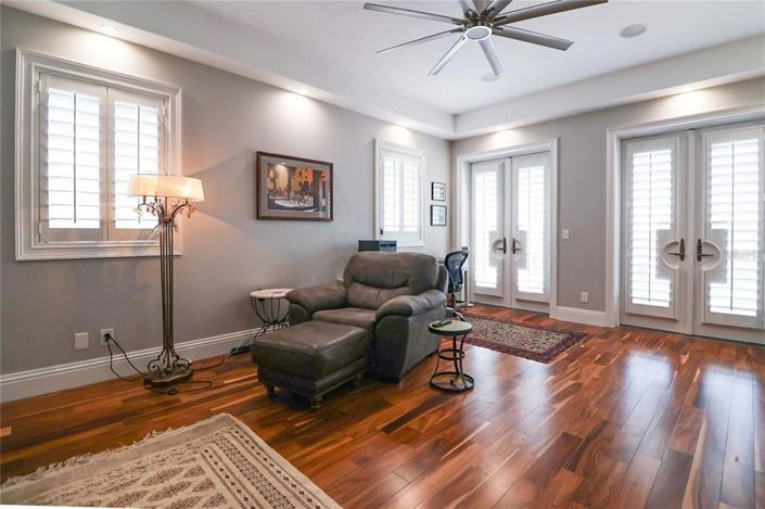 Image No.23-4 Bed Property for sale