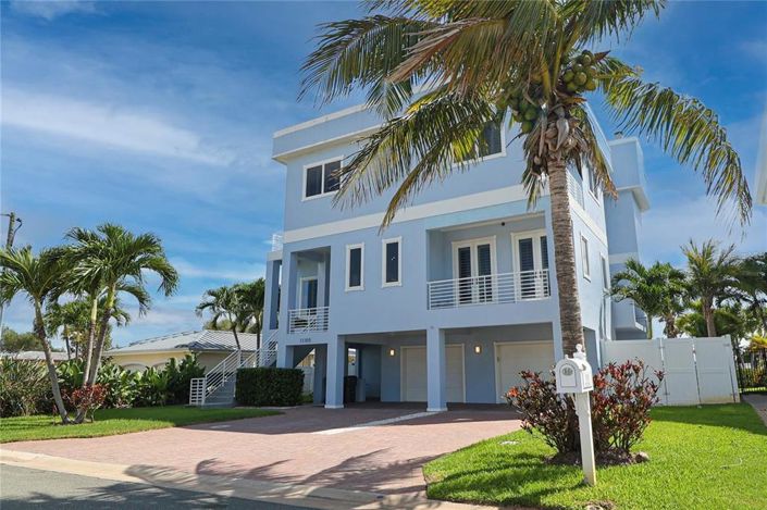 Image No.41-4 Bed Property for sale