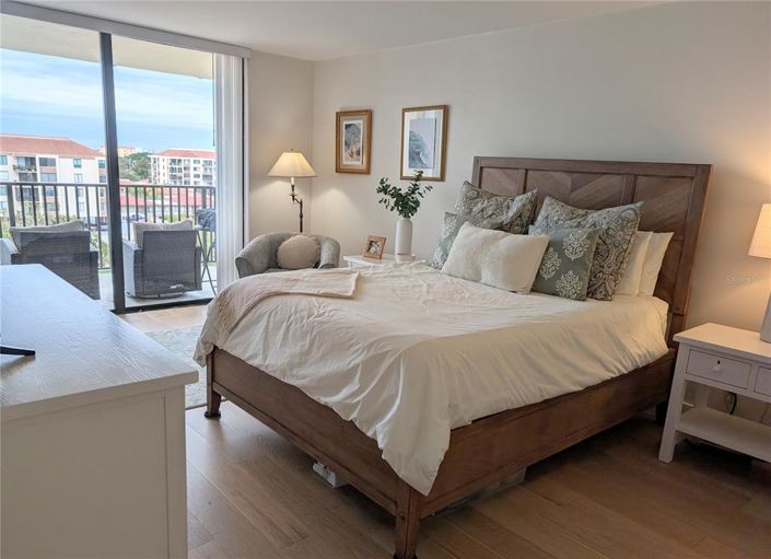 Image No.24-2 Bed Property for sale