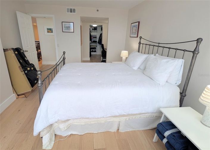 Image No.41-2 Bed Property for sale