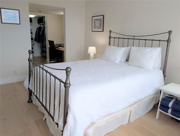 Image No.42-2 Bed Property for sale