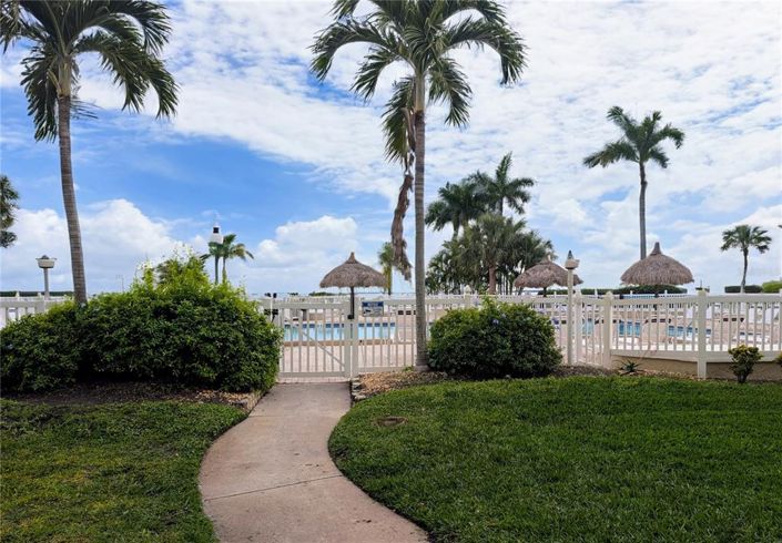 Image No.55-2 Bed Property for sale