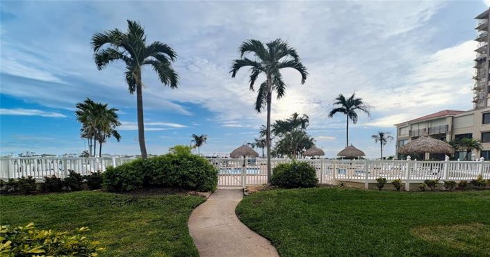 Image No.56-2 Bed Property for sale