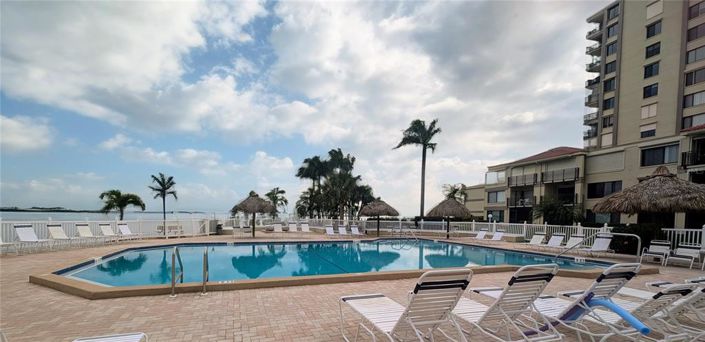 Image No.59-2 Bed Property for sale