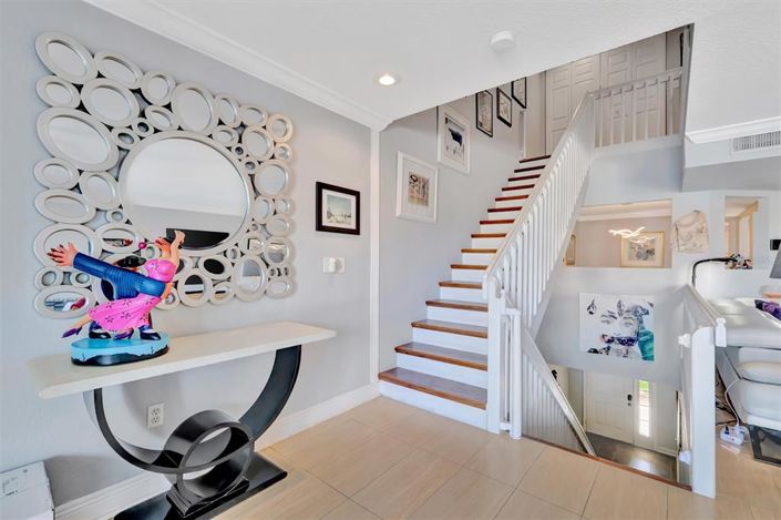 Image No.20-3 Bed Townhouse for sale