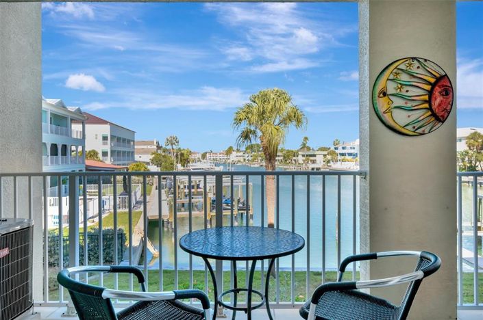 Image No.27-3 Bed Townhouse for sale