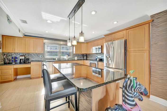 Image No.37-3 Bed Townhouse for sale