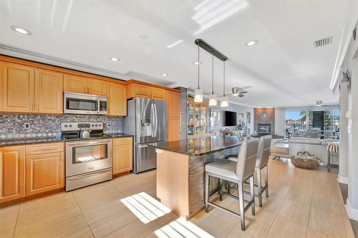 Image No.39-3 Bed Townhouse for sale