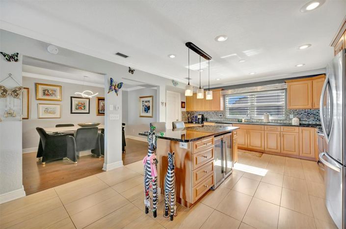 Image No.41-3 Bed Townhouse for sale