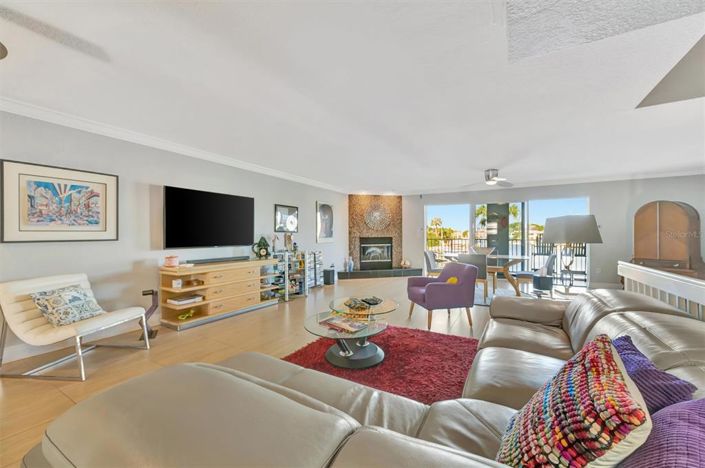 Image No.52-3 Bed Townhouse for sale