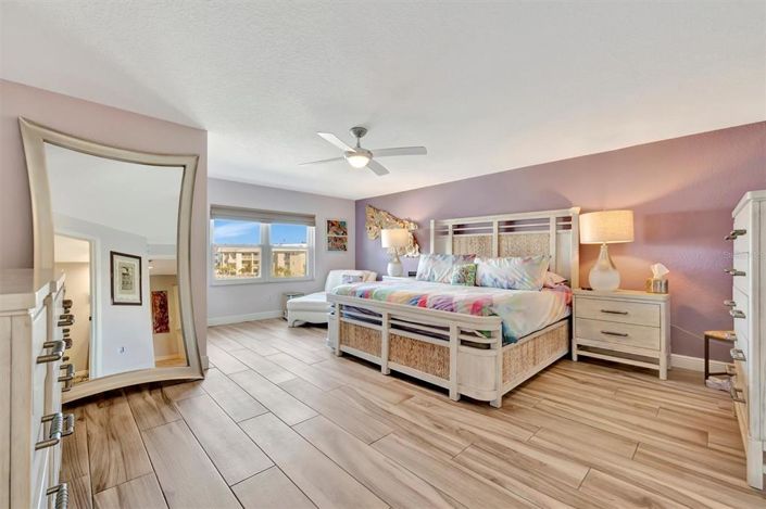 Image No.59-3 Bed Townhouse for sale