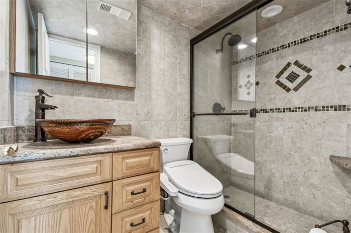 Image No.18-2 Bed Property for sale