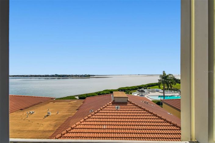 Image No.21-2 Bed Property for sale