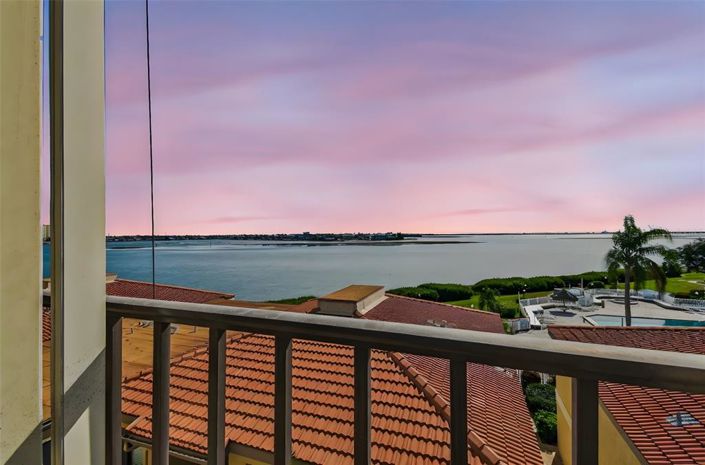 Image No.3-2 Bed Property for sale