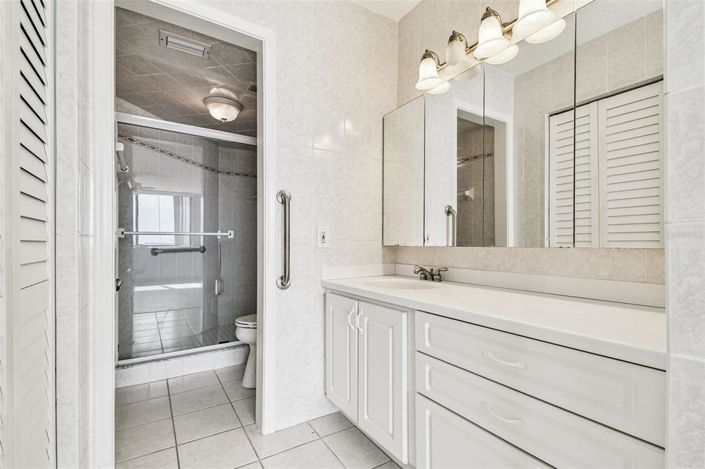 Image No.9-2 Bed Property for sale