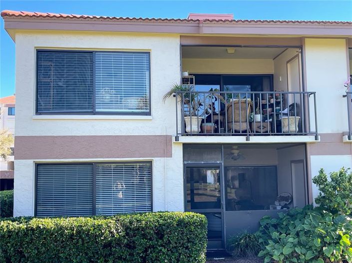 Image No.24-2 Bed Property for sale