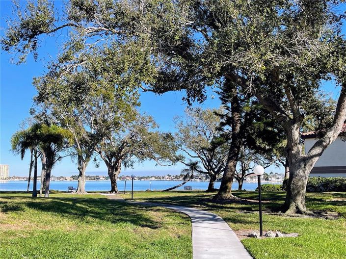 Image No.26-2 Bed Property for sale