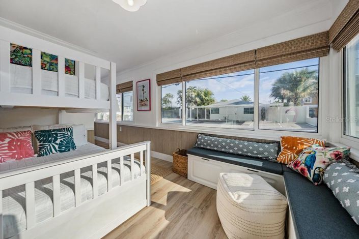 Image No.21-2 Bed Property for sale